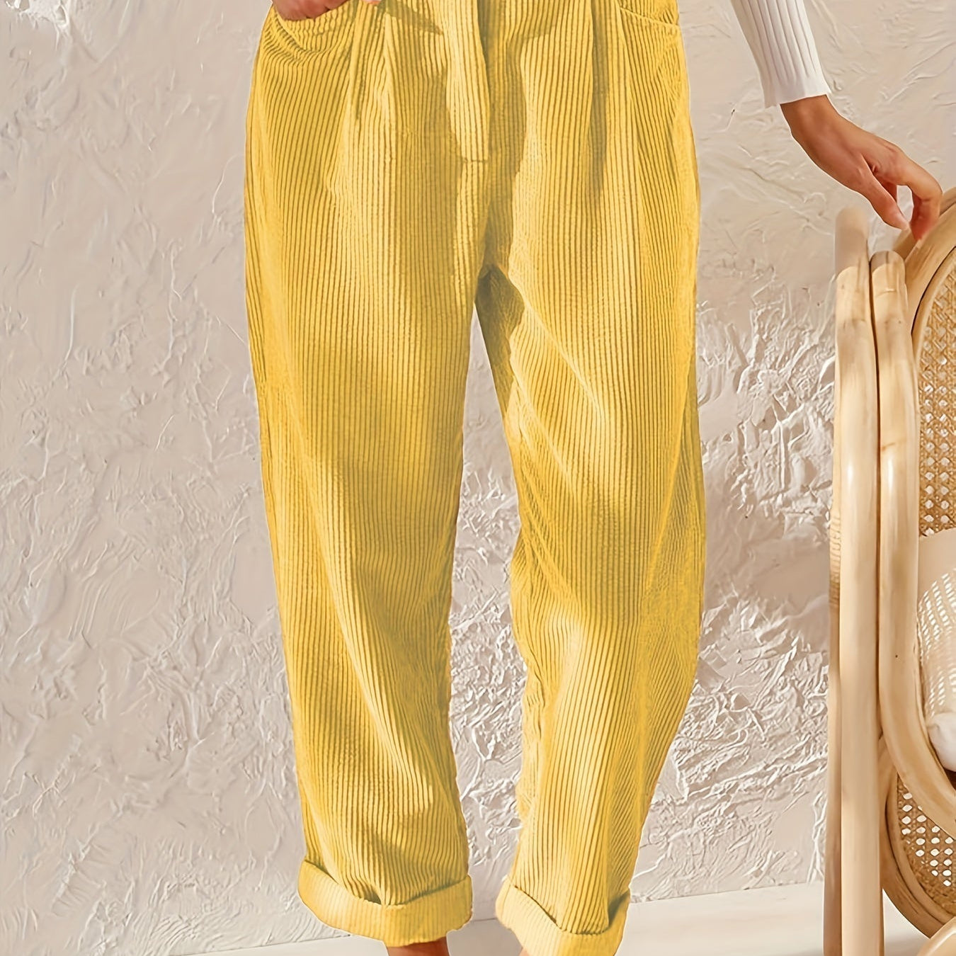 Pantalón casual corte relajado con bolsillos para mujer