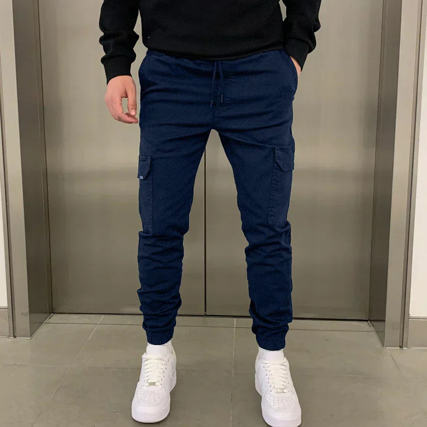 Men’s relaxed-fit cargo joggers