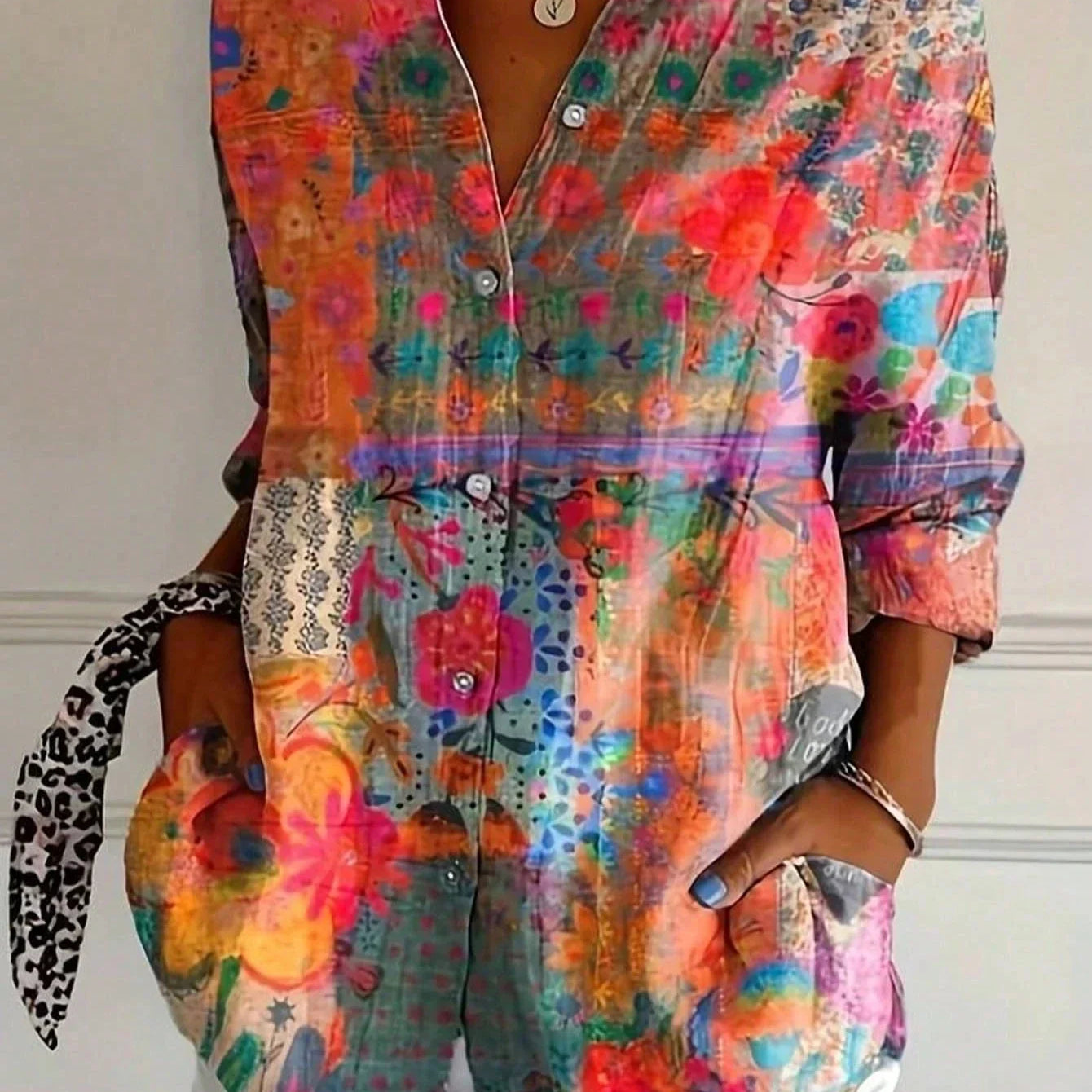 Blouse colorée pour femmes avec imprimé ludique