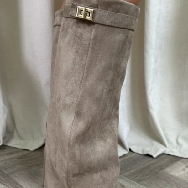 Botas altas de mujer con tacón bloque y punta puntiaguda