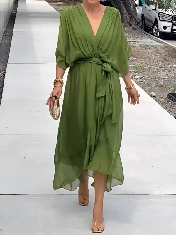 Robe maxi portefeuille élégante et flatteuse pour femme