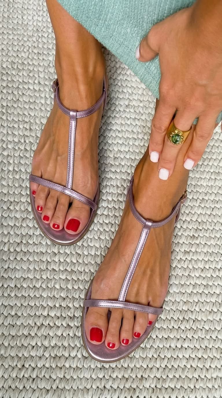Sandalias de mujer con tira en T minimalistas