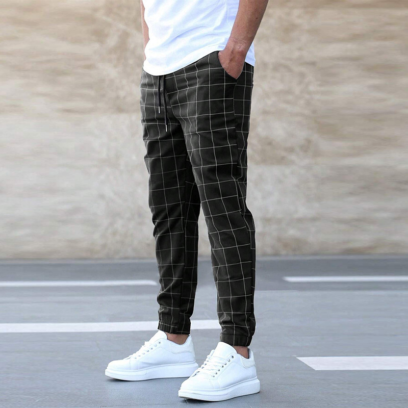 Pantalon Homme à Carreaux avec Coupe Jogger Effilée
