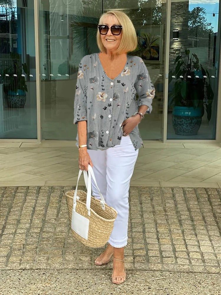 Women's floral print blouse with 3/4 sleeves