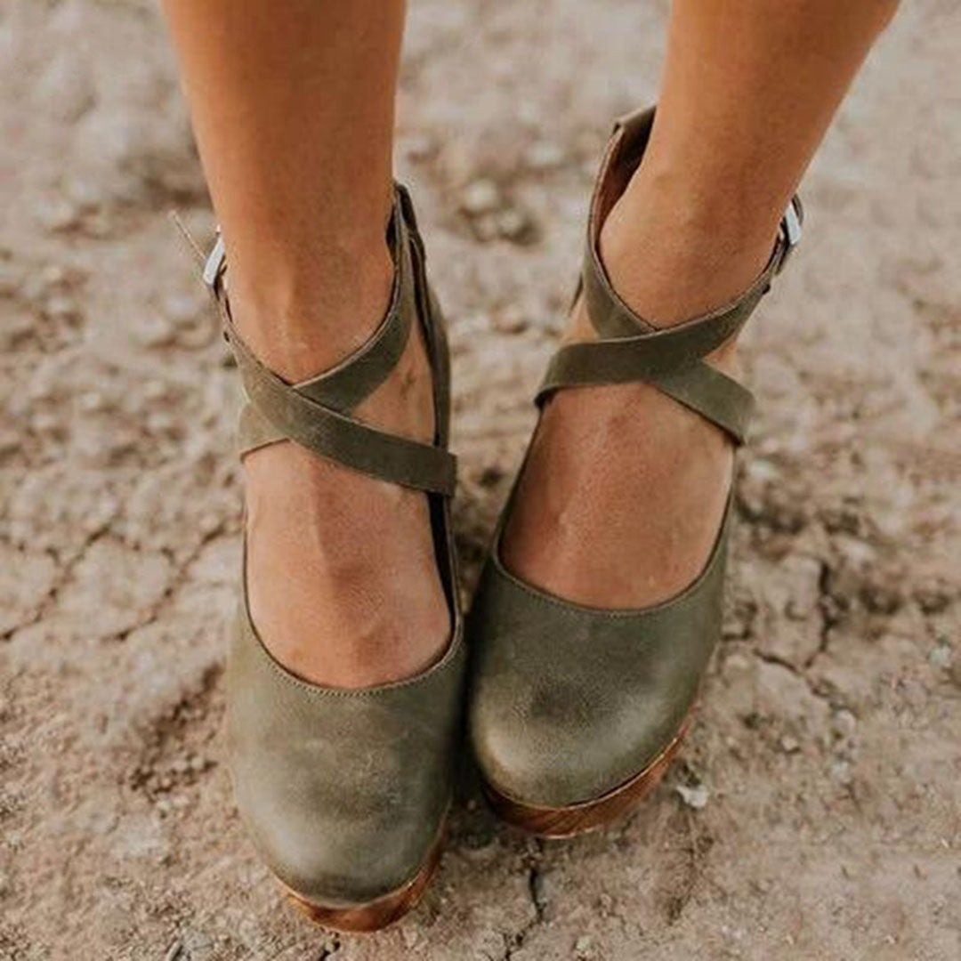 Escarpins Femme à Brides – Look Rétro Élégant