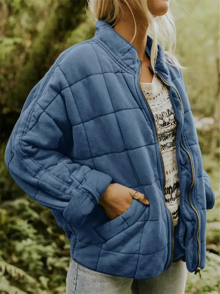 Women's quilted zip-up jacket with pockets