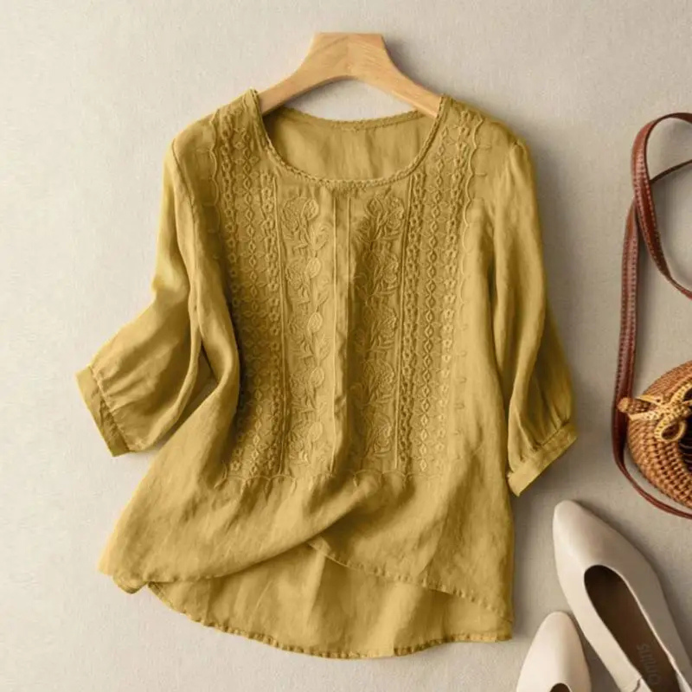Blouse Femme Brodée à Manches 3/4 avec Détails Texturés
