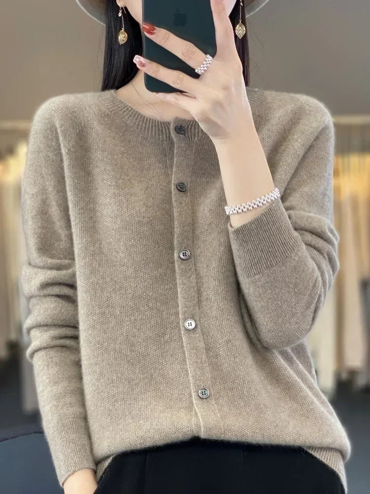 Elegant Soft-Knit Buttoned Women's Cardigan