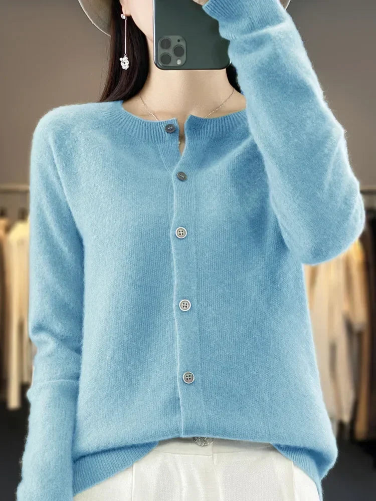Elegant Soft-Knit Buttoned Women's Cardigan
