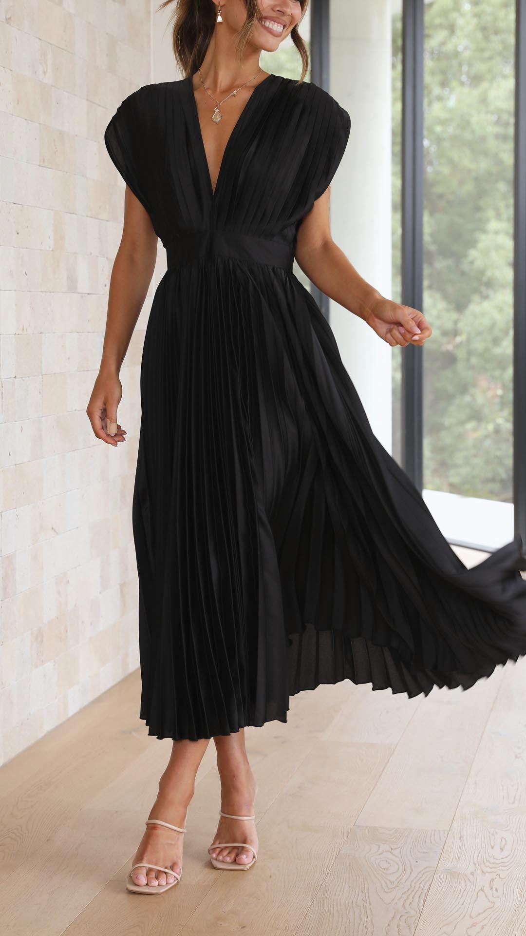 Robe midi plissée élégante pour femme col en V manches courtes fluide
