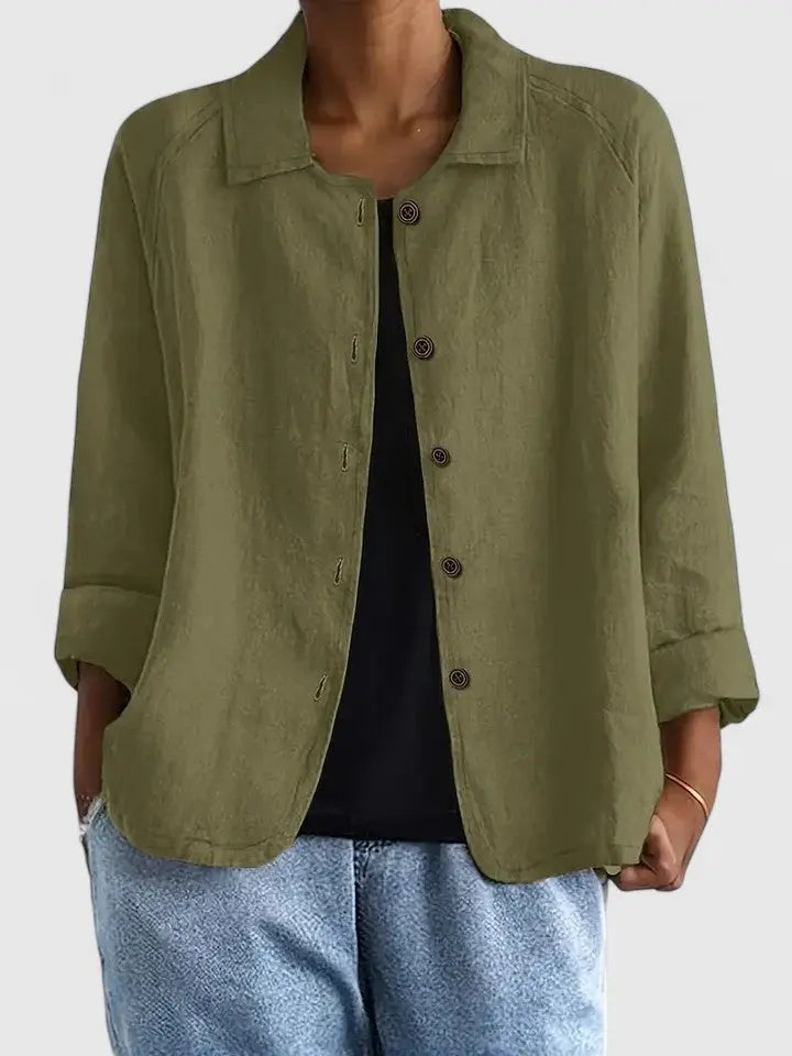 Casual Women's Top with Front Buttons and Classic Collar