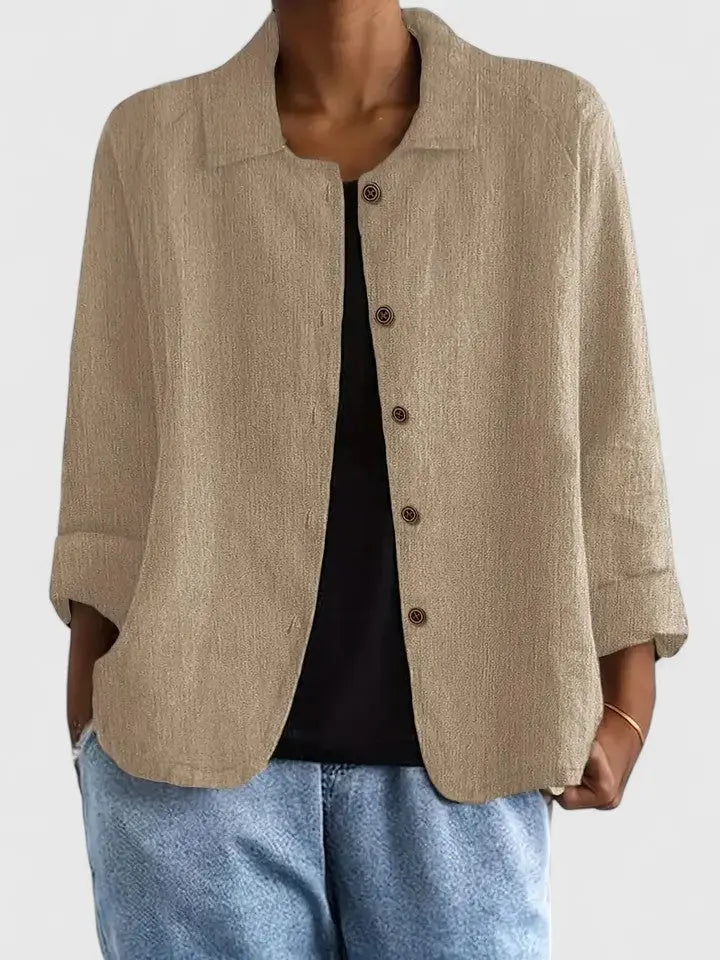Casual Women's Top with Front Buttons and Classic Collar