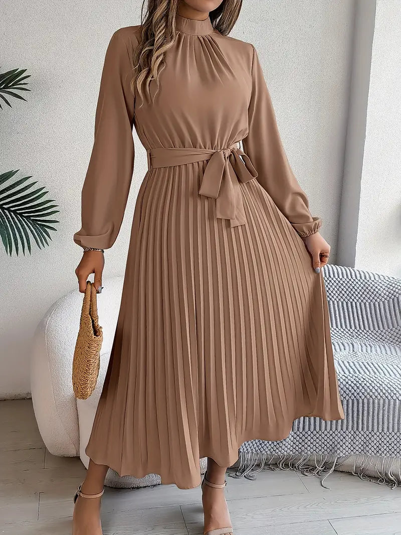 Vestido midi plisado para mujer con cuello alto