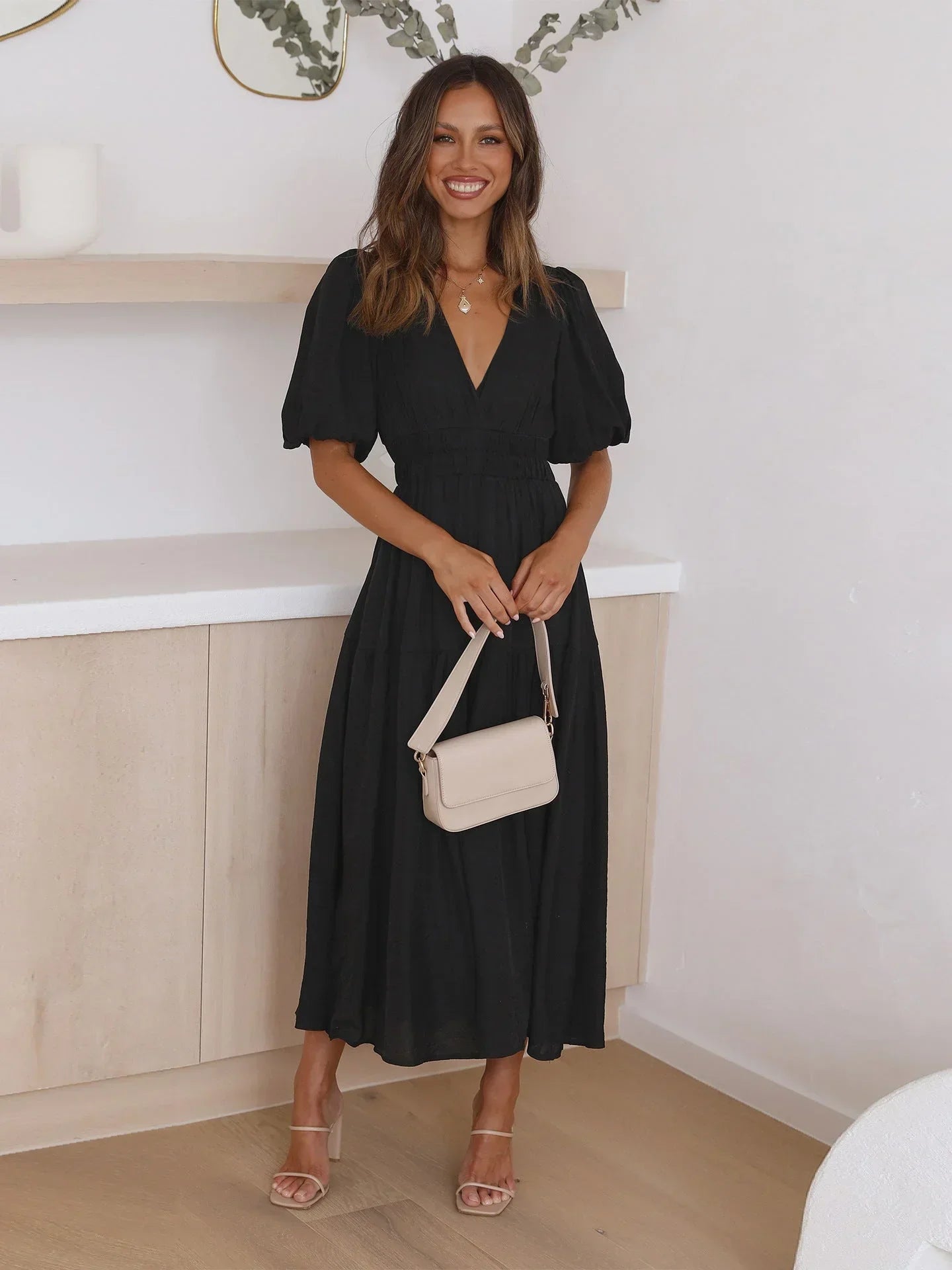 Robe Midi Fluide Élégante à Col V pour Femme