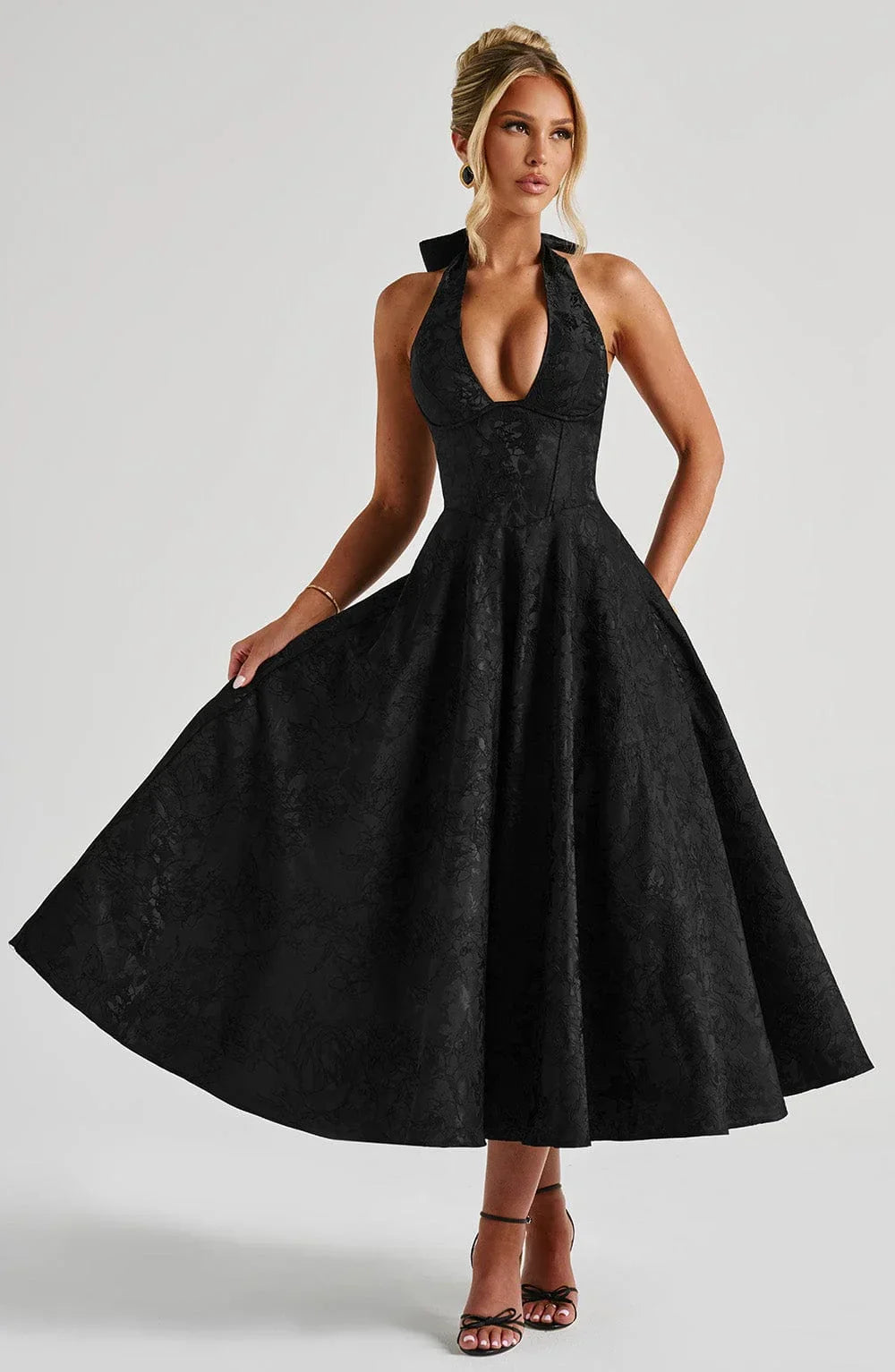 Robe Midi Femme à Col Halter et Jupe Évasée