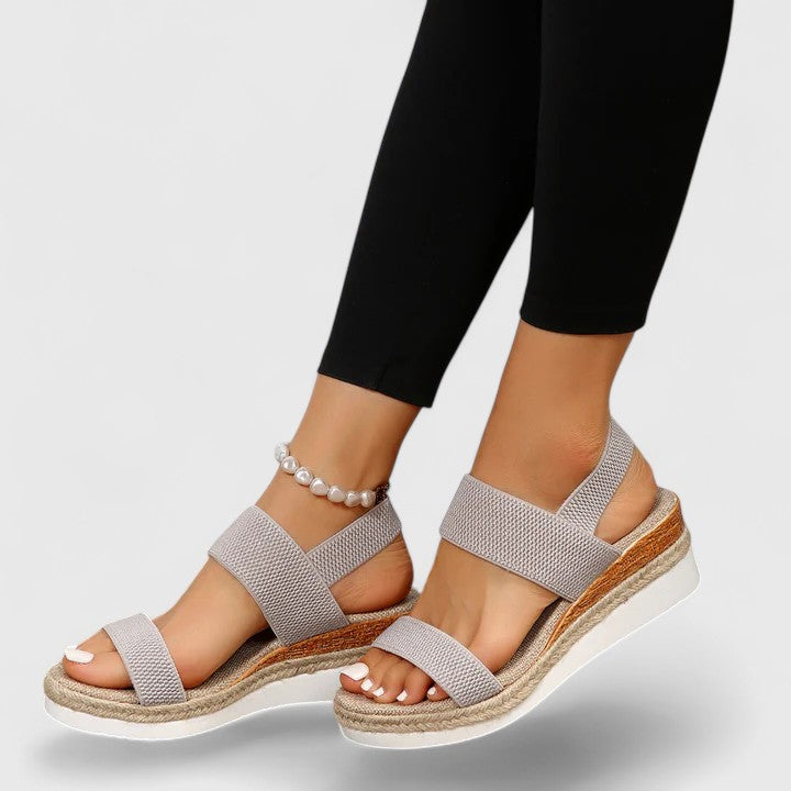Sandales compensées confortables pour femme