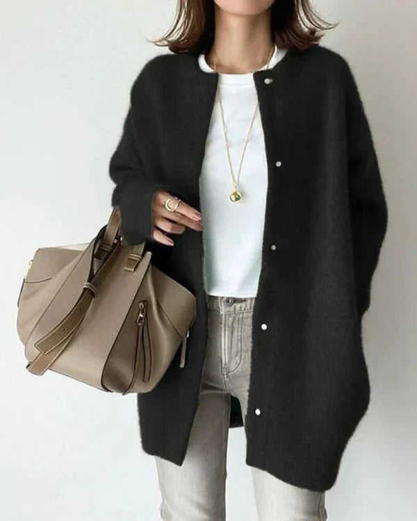 Elegant loose-fit women's cardigan